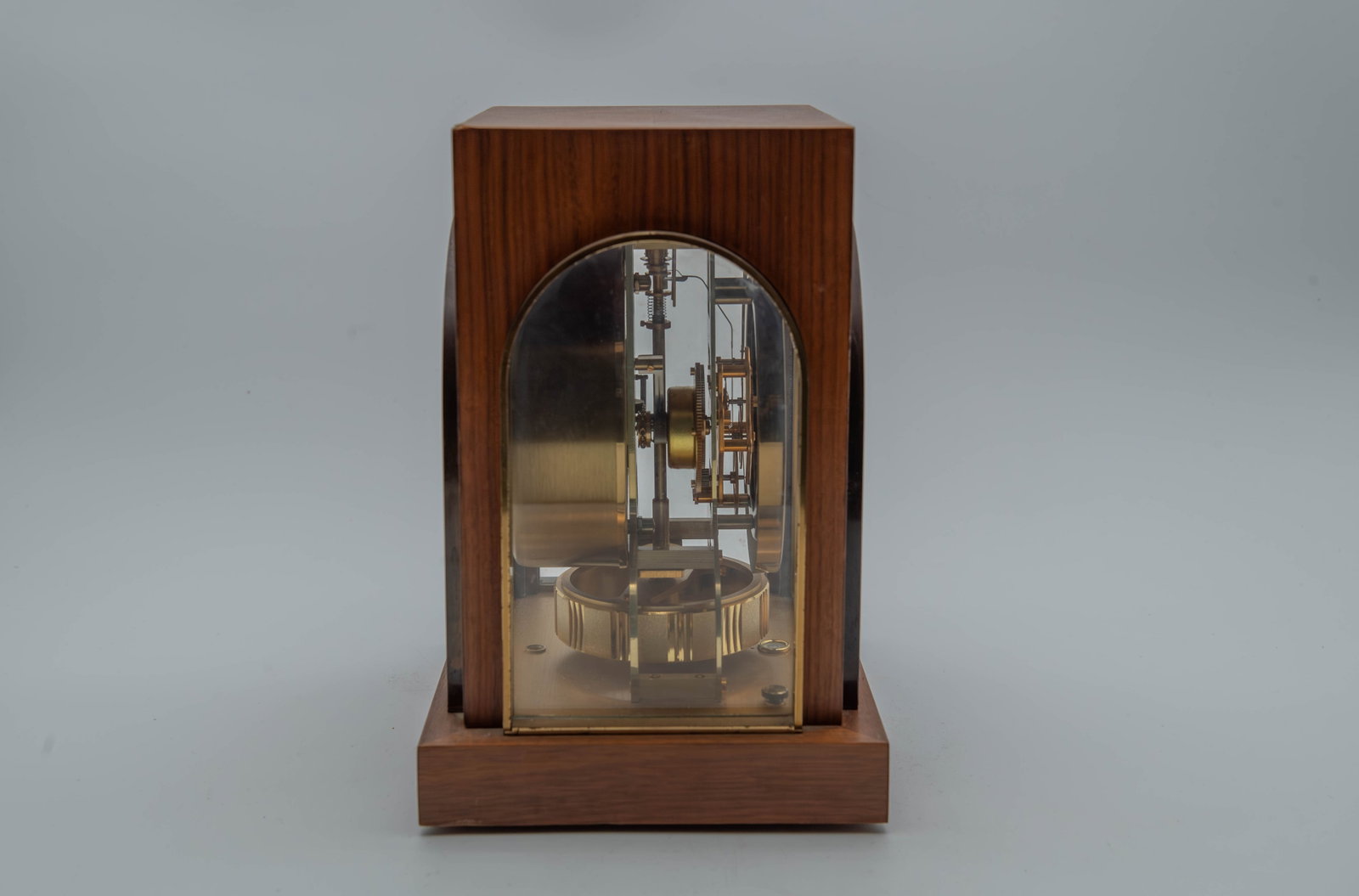 Serviced Vintage Jaeger-LeCoultre Atmos clock 15 Jewels, Mounted in Wooden Case, Made in Switerland - 5