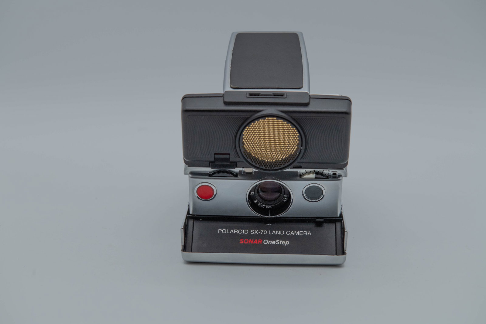 Vintage POLAROID SX-70 LAND CAMERA SONAR One-Step, Made in USA (1 of 6)