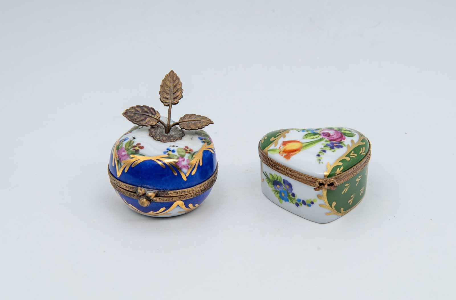 Lot of 2 Vintage Limoges France Hand-Painted Porcelain Trinket Boxes (1 of 8)