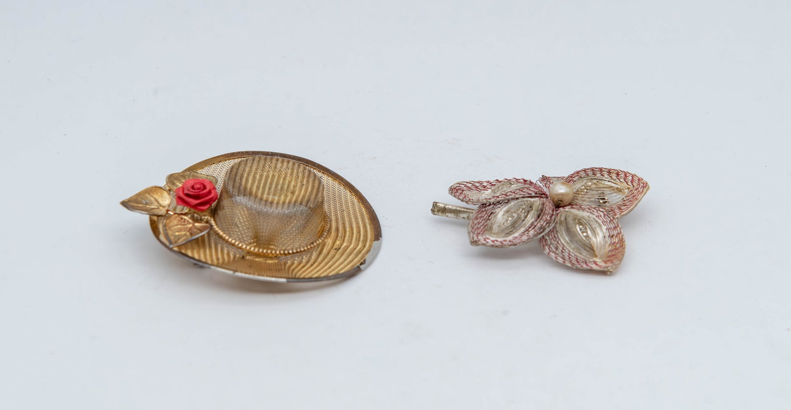 Lot of 2 Vintage Gold-Tone Filigree Flower Brooches (1 of 6)