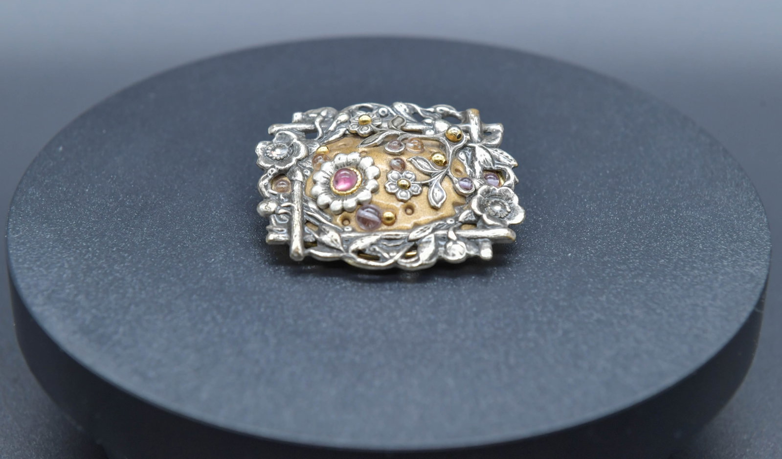 Fine Vintage ?Michal Golan? Brooch Pin/Pendant, Marked: Fine Vintage Michal Golan Brooch Pin/Pendant, Marked. 1"3/4 x 1"1/2; In good condition, (Stand Not Included)