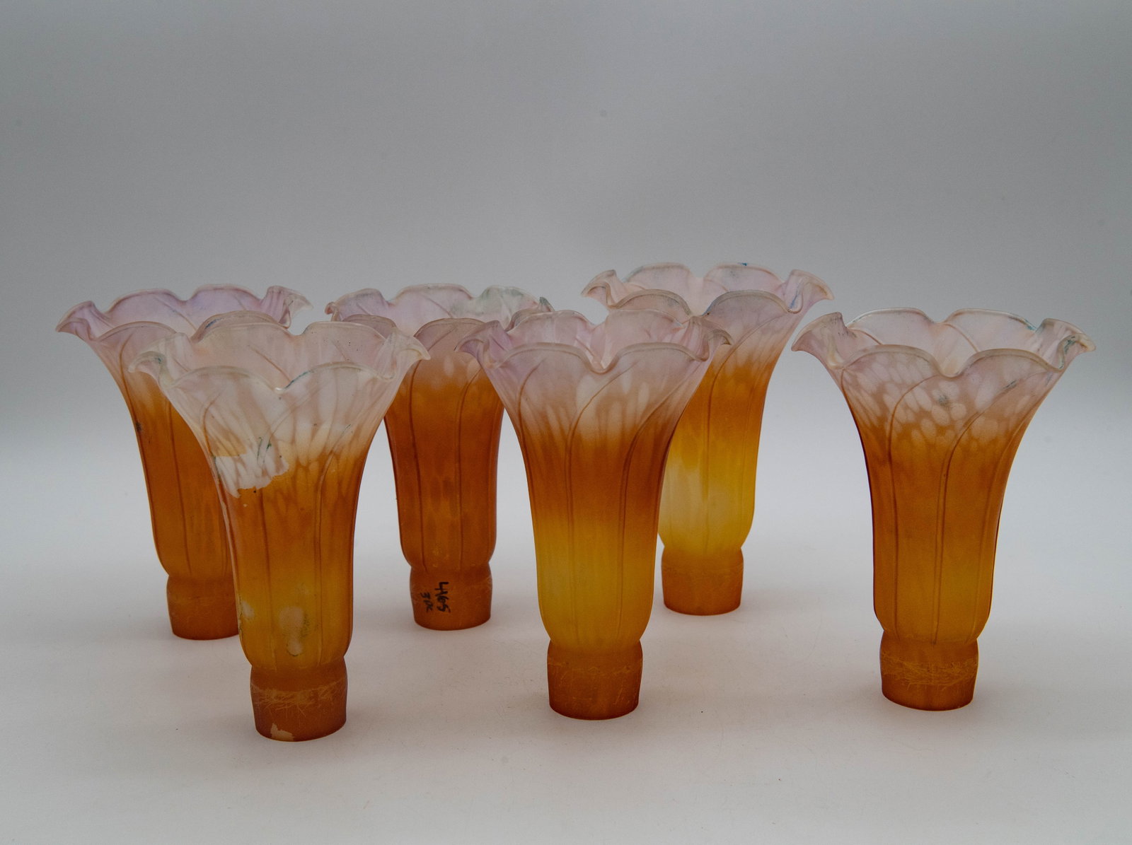 Lot of 6 Vintage Tiffany-Style Tulip Glass Shades: Lot of 6 Vintage Tiffany-Style Tulip Glass Shades (For Replacement). Measures 6"1/4 x 4"1/2. Overall in good vintage condition.