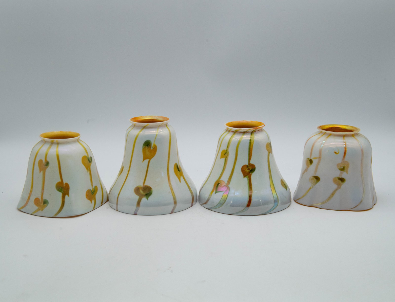 Lot of 4 Vintage Fostoria Specialty/Style Art Glass Shades: Lot of 4 Vintage Fostoria Specialty/Style Art Glass Shades. Measures 4"1/4 x 5" and 4" x 4"1/2. Overall in good vintage condition, One of the four shade has a tiny chip.