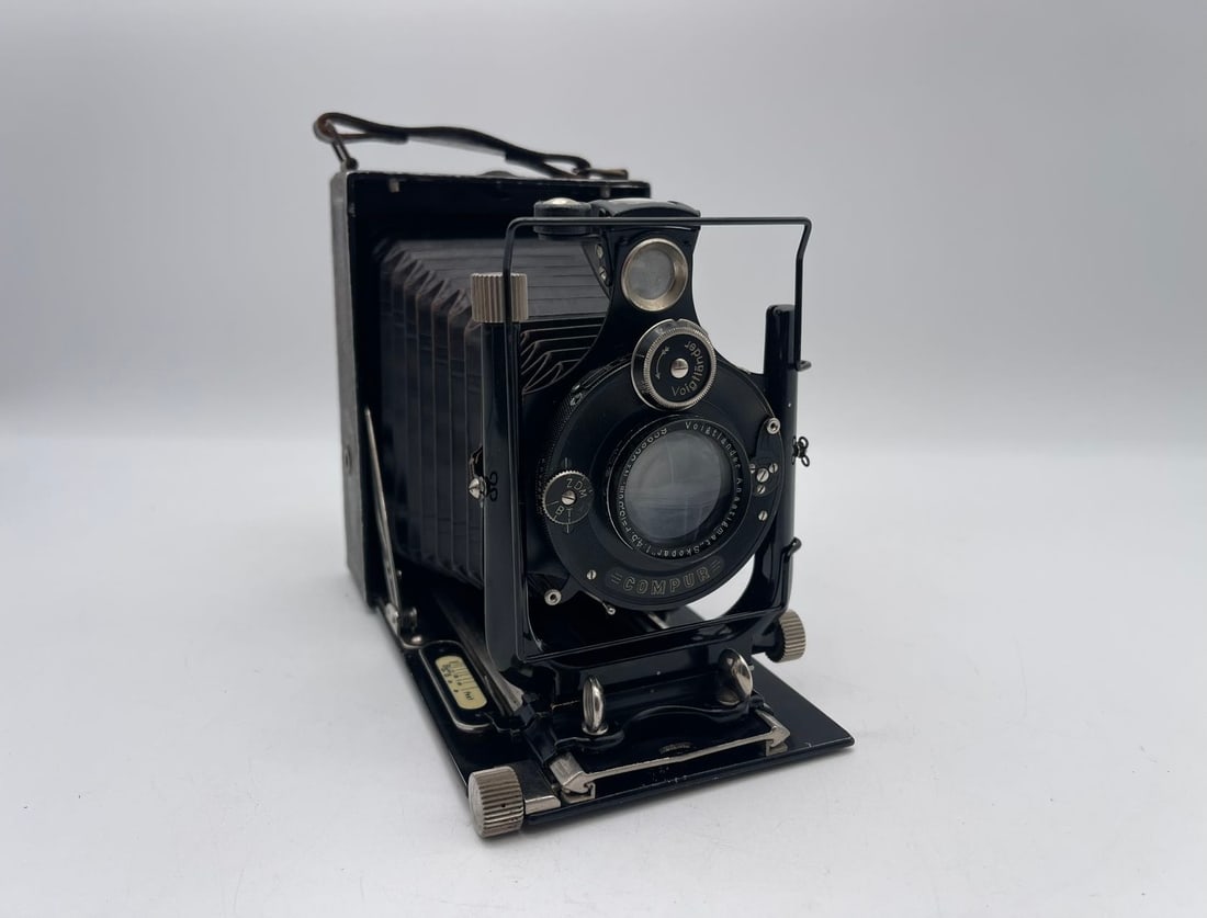 Vintage Voigtlander Folding Camera, Germany (1 of 10)