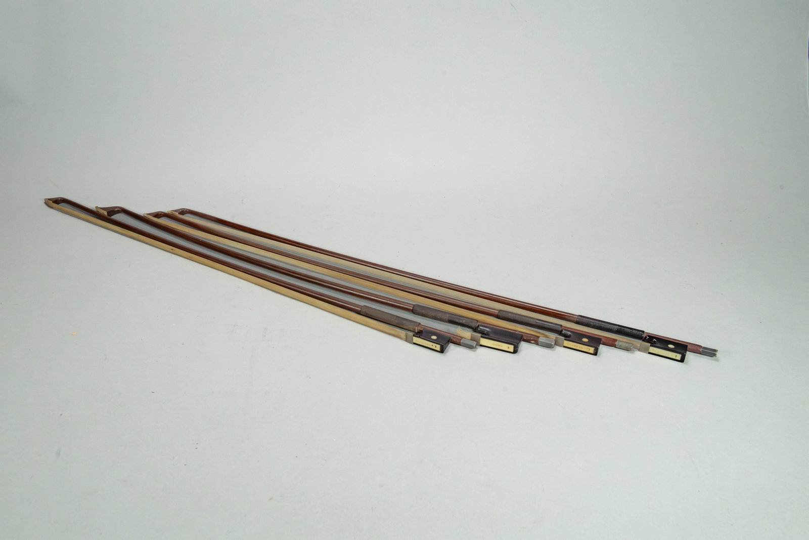 Group of 4 Vintage Marked GLASSER Bows (1 of 6)