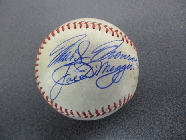 Marilyn Monroe and Joe DiMaggio Dual-Signed Baseball - A Hollywood and Baseball Love Story (1 of 5)