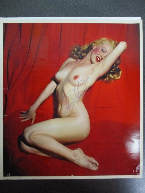Iconic Elegance: Marilyn Monroe Signed 'Golden Dreams' Photo, Inscribed 'Love and Kisses,13 x 11.5 (1 of 8)