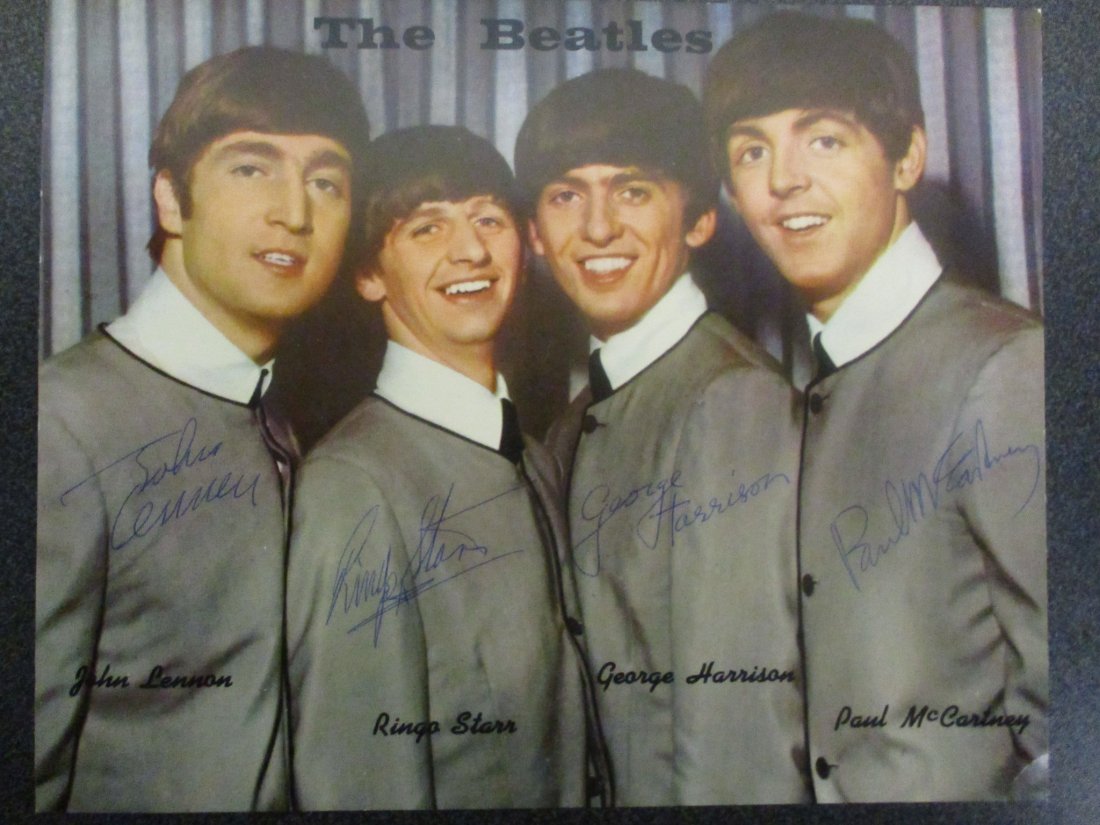 The Beatles Signed 8 x 10 photograph, Signed by all four Beatles, John, Paul, George and Ringo (1 of 4)