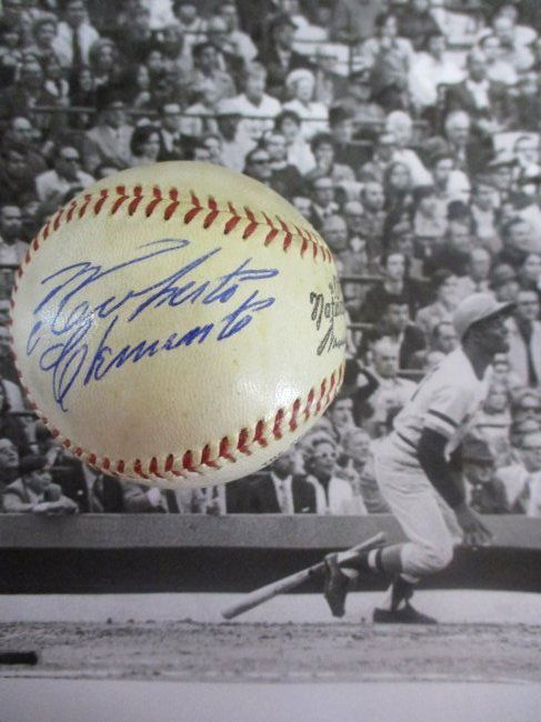 Roberto Clemente Signed Official National League Baseball – A Timeless Tribute to a Baseball Icon (1 of 3)