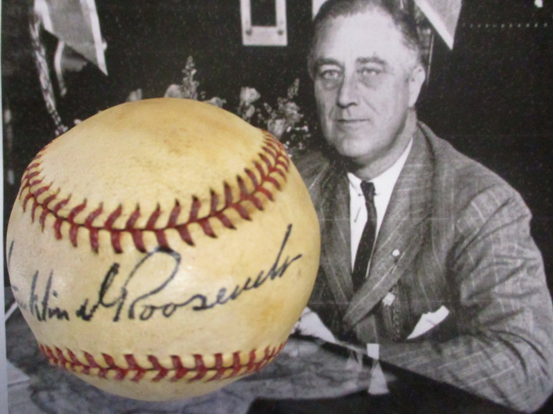 Franklin D. Roosevelt Signed Baseball (1 of 2)