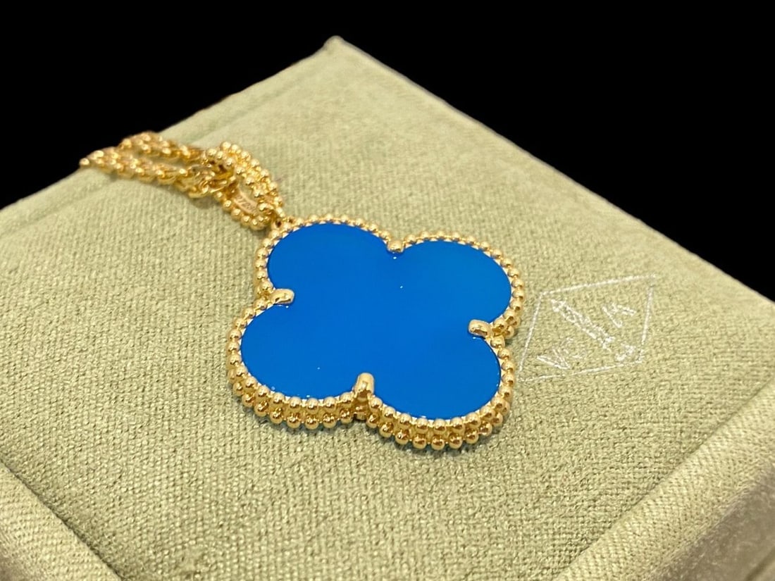 Van Cleef & Arpels Magic Alhambra long necklace 1motifs 18k yellow gold Agate (1 of 4)