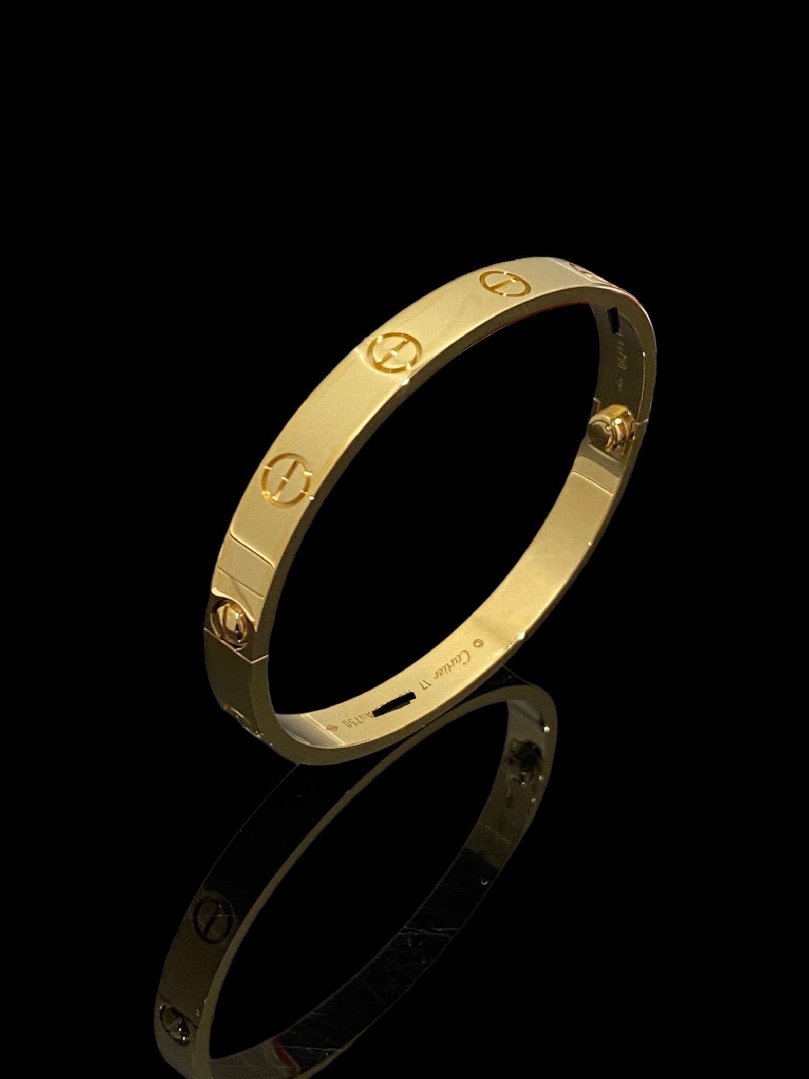 Cartier Love Bracelet. 18k Yellow Gold Size 17 (1 of 6)