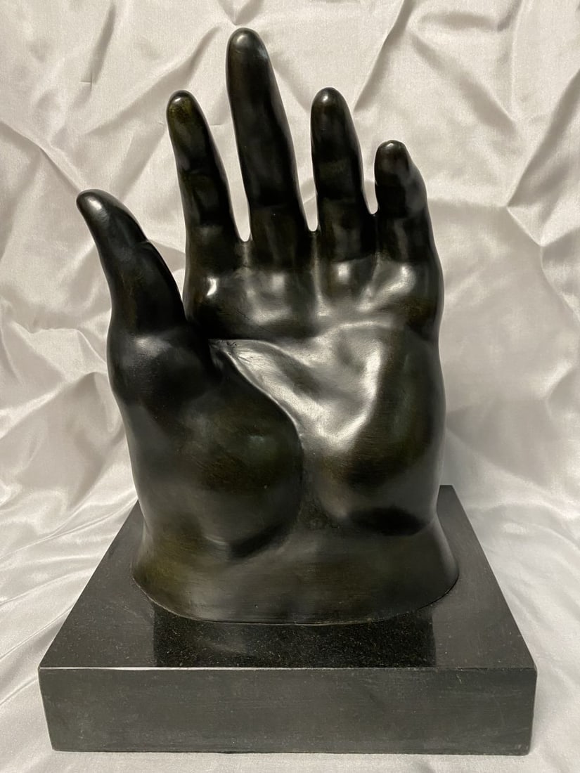 FERNANDO BOTERO COLOMBIAN BRONZE SCULPTURE (1 of 3)