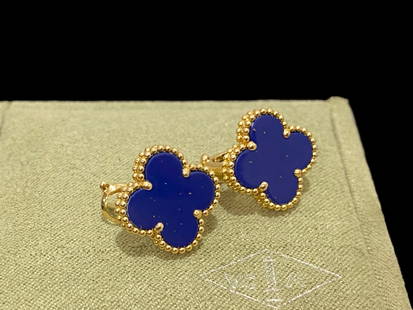 Van Cleef & Arpels Vintage Alhambra Earring 18k Yellow Gold Lapis Lazuli: Condition: like new. Brand: Van Cleef & Arpels Metal: 18k yellow gold. Gemstone: Lapis lazuli. Comes with original box or pouch.