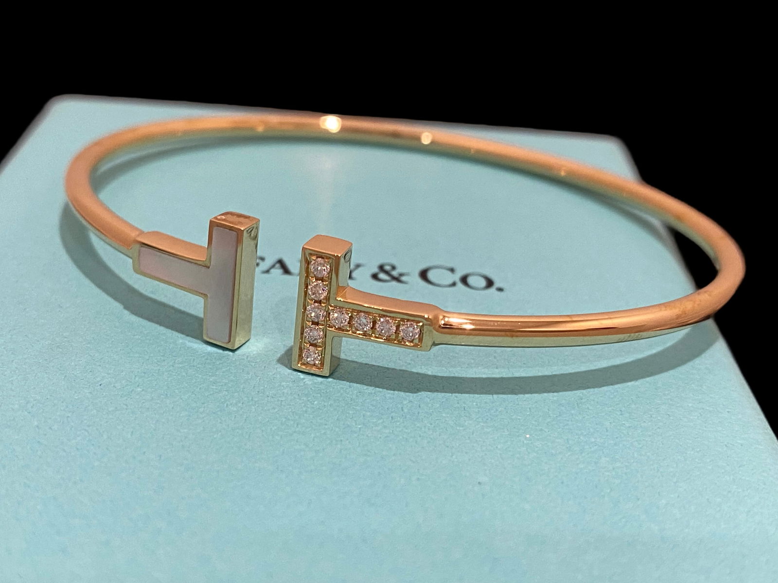 Tiffany T Wire Bracelet in 18K Yellow Gold with Mother-of-pearl and Diamonds (1 of 8)