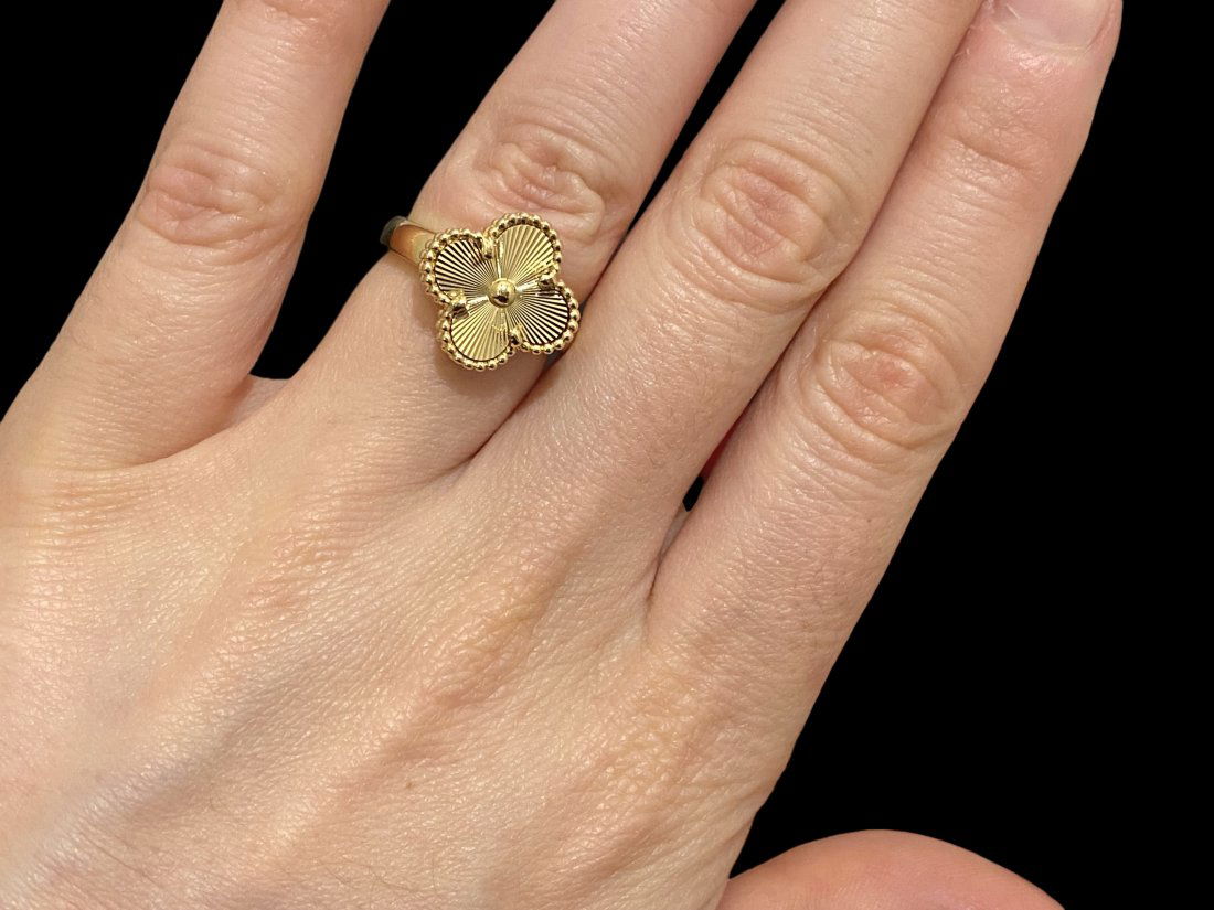 Van Cleef & Arpels Vintage Alhambra Ring Guilloche 18K Yellow Gold (1 of 6)