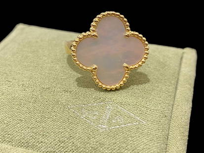 Van Cleef & Arpels Magic Alhambra ring. 18k yellow gold, Mother-of-pearl Size 7.5: Van Cleef & Arpels Magic Alhambra ring. 18k yellow gold, Mother-of-pearl Size 7.5 Condition: Like new. Metal: 18k yellow gold. Gem stone: Mother-of-pearl. Rings size: 7.5.Comes with original box or