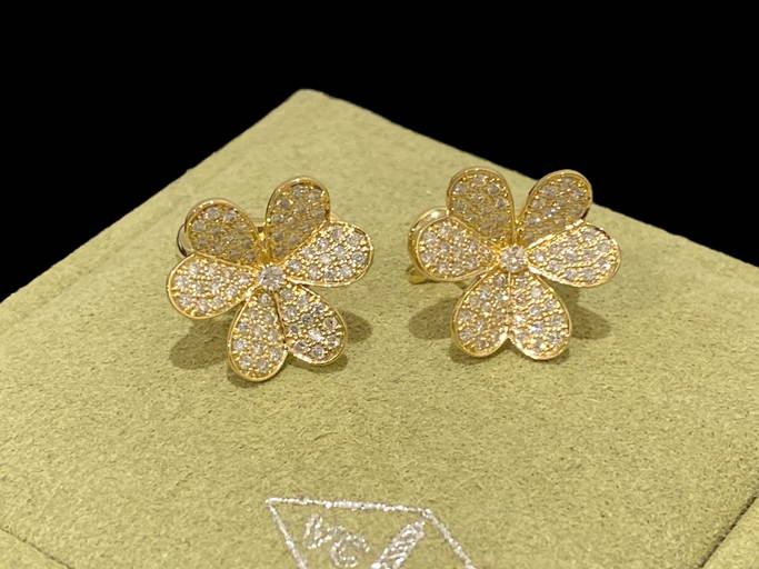 Van Cleef Arpels Frivole Earrings, Large Model, 18k Yellow Gold