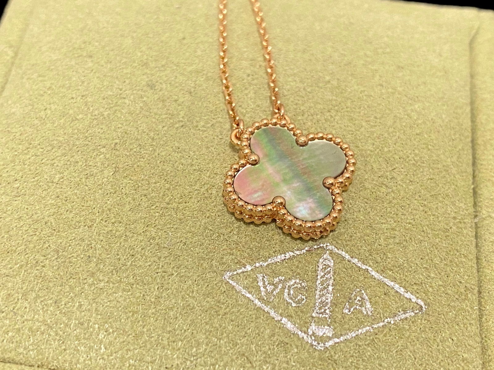Van Cleef & Arpels Vintage Alhambra Pendant, Grey Mother of Pearl, 18K rose Gold.: Condition: Like newBrand: Van Cleef & ArpelsMetal: 18K Rose GoldGem stone: Grey Mother of PearlChain Length: 16 inchComes with an original box or pouch. Retail Price: $2,900
