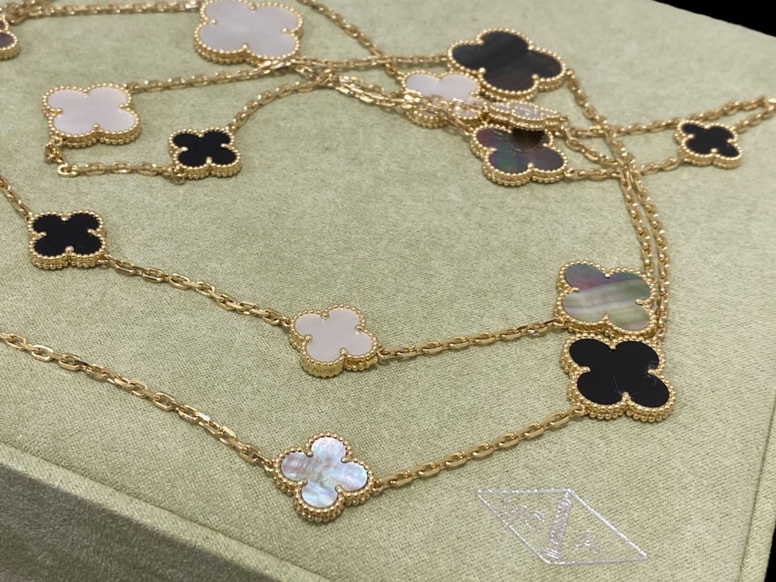 Van Cleef & Arpels Magic Alhambra 18k yellow gold Mother of pearl onyx 16 motif Long Necklace (1 of 6)