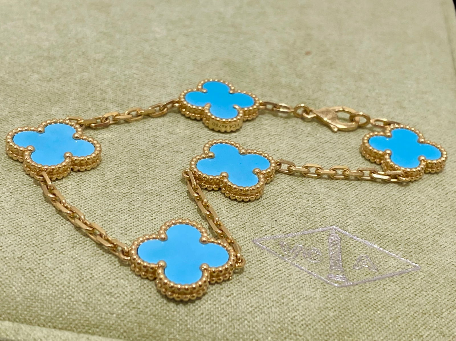 Van Cleef & Arpels 18K Yellow Gold Turquoise Vintage Alhambra 5 Motifs Bracelet (1 of 8)