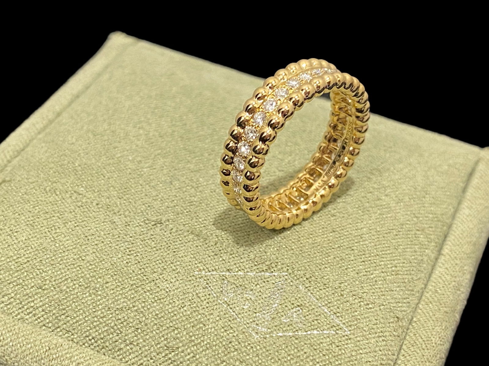 Van Cleef & Arpels 18K Yellow Gold & Diamond Band Ring  Size: 51 (1 of 5)
