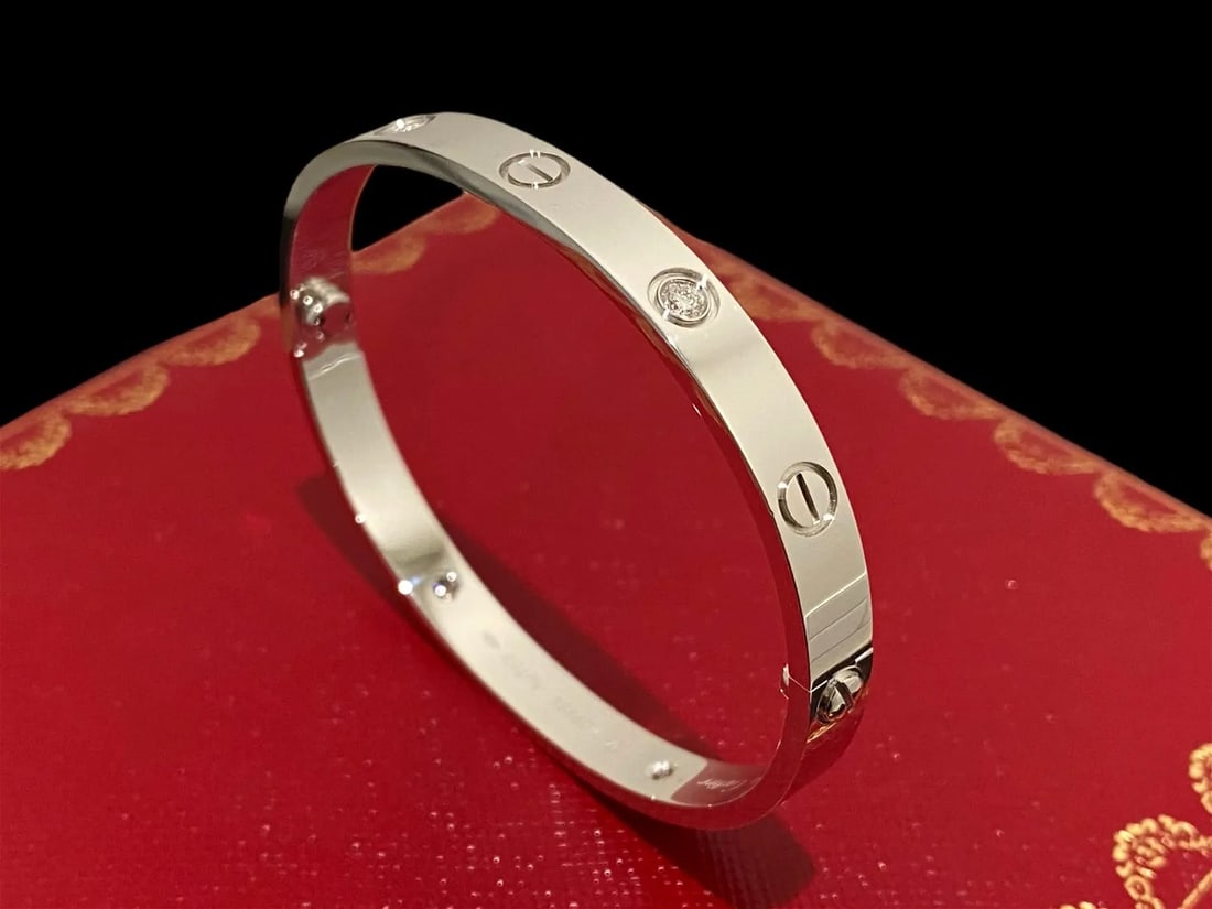 Cartier 18K White Gold & 4 Diamonds Love Bracelet Size 17 (1 of 4)