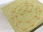 Van Cleef & Arpels Vintage Alhambra long necklace, 20 motifs, 18K Yellow gold, Plain