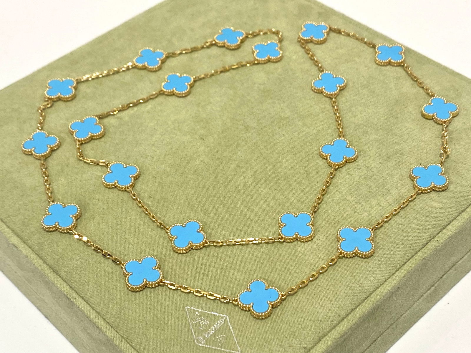 Van Cleef & Arpels Vintage Alhambra long necklace, 20 motifs 18K yellow gold, Turquoise (1 of 7)
