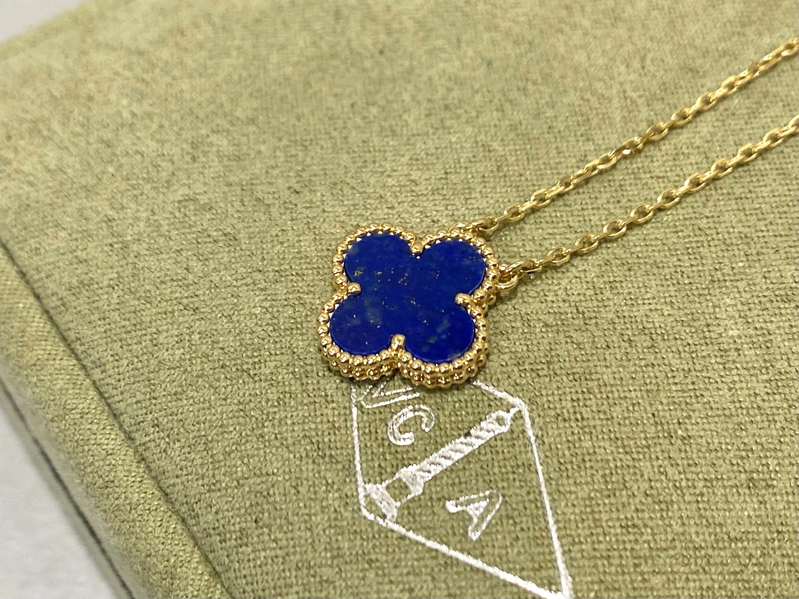 Van Cleef & Arpels Vintage Alhambra Pendant 18K Yellow Gold & Lapis Lazuli (1 of 5)