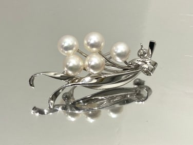 Mikimoto Silver Pearls Pin Sterling Silver Brooch Nouveau Nature.(Rare Piece)