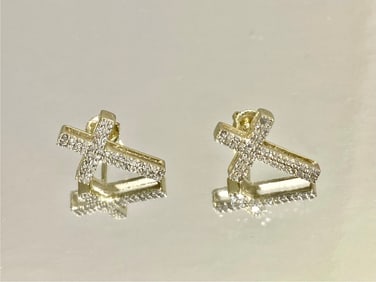 Elegant Cross Pave Diamonds Earrings in Yellow Gold