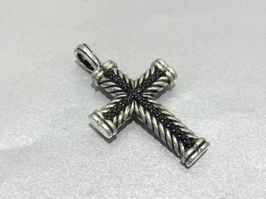 David Yurman 925 Sterling Silver Crest Pendant