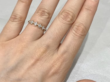 Round Brilliant-cut Diamond Multi Cluster Ring in 10k Yellow Gold