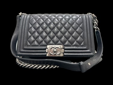 CHANEL Boy Flap Bag Quilted Caviar Old Medium