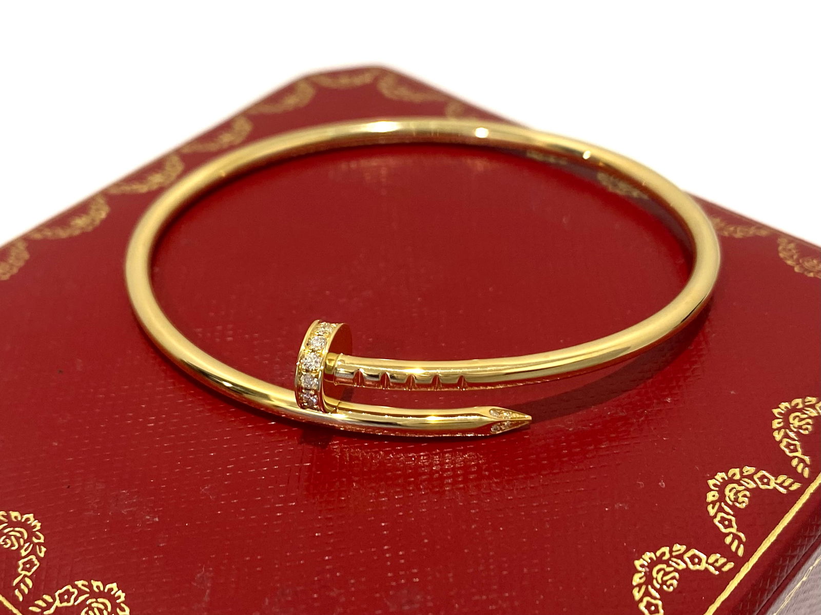 Cartier Juste un Clou bracelet, Diamond, Small model, 18k Yellow gold, Size 17 (1 of 4)