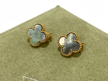 Van Cleef & Arpels Vintage Alhambra earrings, 18K yellow gold, Grey Mother-of-pearl