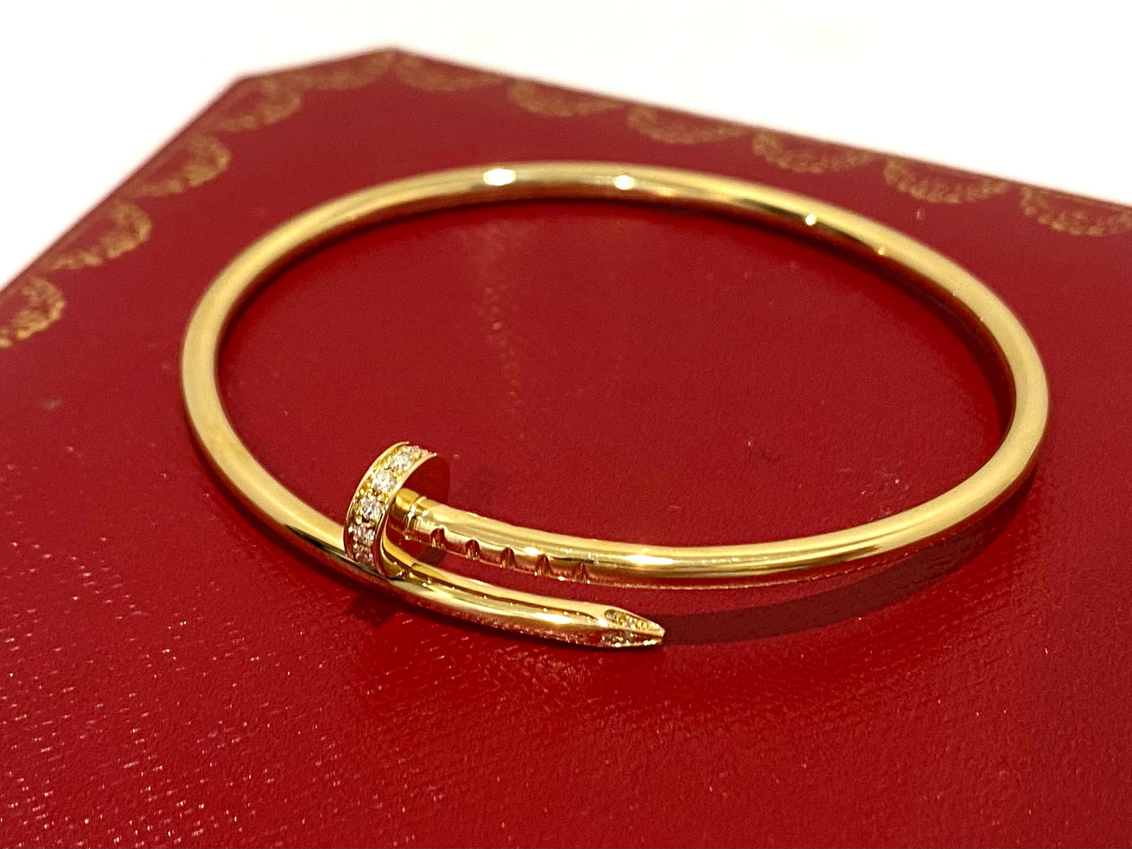 Cartier Juste un Clou bracelet, Diamond, Small model, 18k Yellow gold, Size 17 (1 of 5)