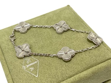 Van Cleef & Arpels Vintage Alhambra bracelet, 5 motifs. 18k White gold, Solid Gold , Sunshine