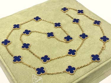 Van Cleef & Arpels Vintage Alhambra long necklace, 20 motifs. 18k yellow gold, Lapis lazuli