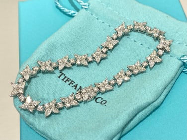 Tiffany Victoria Cluster Tennis Bracelet In Platinum with Diamonds