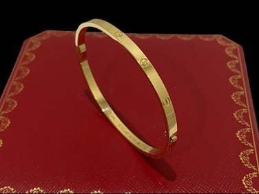 Cartier Love Bracelet 18k Yellow Gold Small Model Size 18