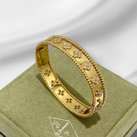 Van Cleef & Arpels Perlee Clovers 18K Yellow Gold Diamond Bracelet