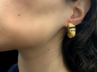 David Yurman 18K Yellow Gold and Sapphire Scalloped Cable Hoop Earrings