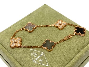 Van Cleef & Arpels Vintage Alhambra bracelet, 5 motifs. 18k rose gold, Diamond, Grey
