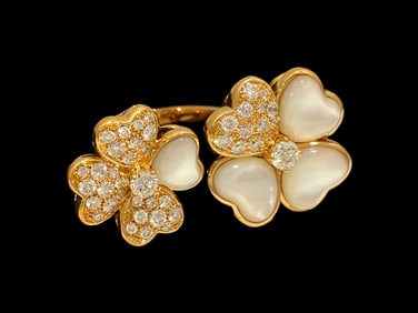 Van Cleef & Arpels Cosmos Between the Finger ring 18K rose gold, Diamond, Mother-of-pearl
