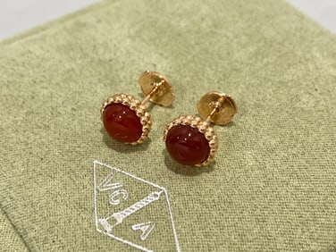 Van Cleef & Arpels Carnelian Perlee couleurs Earrings in 18K Rose gold.