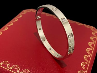 Cartier 18K White Gold 10 Diamonds Love Bracelet Size 16