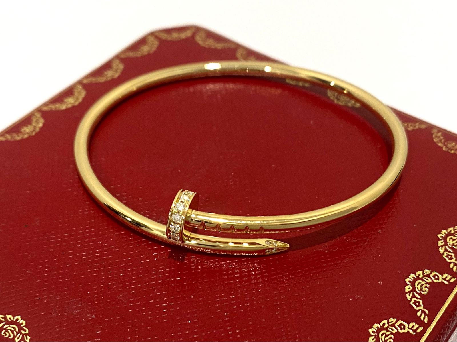 Cartier Juste un Clou bracelet, Diamond, Small model, 18k Yellow gold, Size 16 (1 of 4)