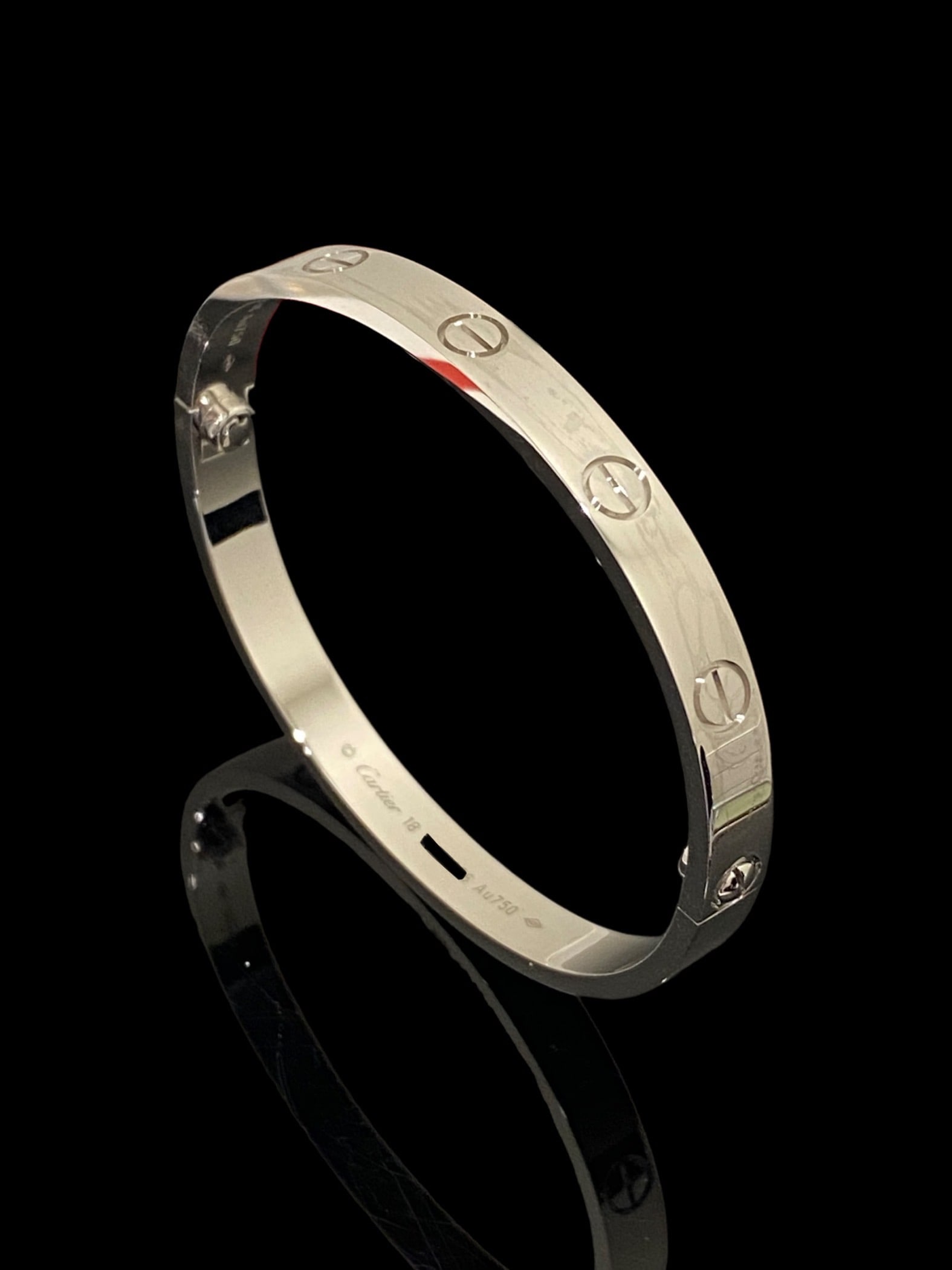 CARTIER LOVE BRACELET. 18K WHITE GOLD SIZE 18: Condition: Like new. Brand: Cartier Metal: 18k white gold Bracelet size: 18 Comes with original box or pouch.